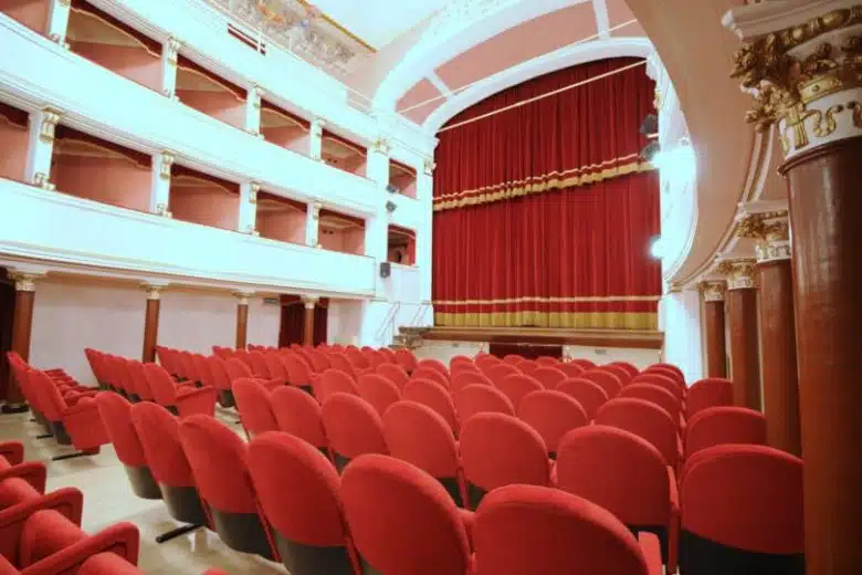 Rapolano Terme: torna la stagione teatrale con “La mite” e Beatrice Visibelli