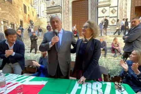 Nicoletta Fabio: “La presenza del ministro Tajani a Siena garanzia del filo diretto con il governo nazionale” Antonio Tajani e Nicoletta Fabio