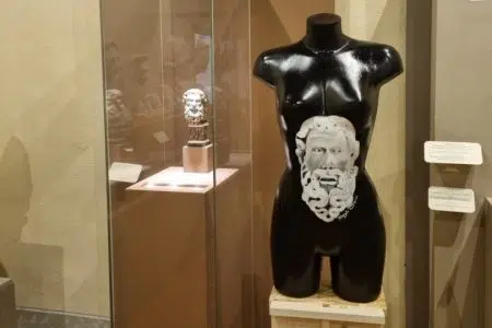Sergio Turi espone al Museo civico di Casole d’Elsa Opera di Sergio Turi al Museo di Casole d'Elsa