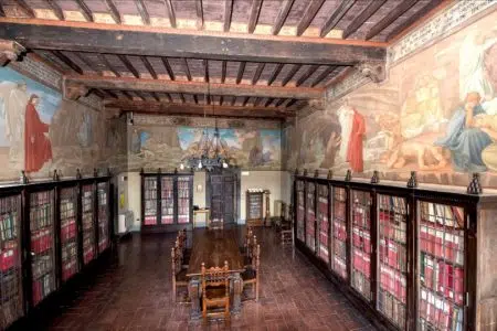 La biblioteca dell’Accademia Chigiana apre le porte al pubblico in occasione del centenario La biblioteca dell'Accademia Musicale Chigiana