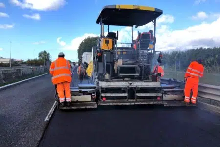 Manutenzione strade: dalla Regione Toscana 2,5 milioni a Province e Città Metropolitana Anas, lavori pavimentazione stradale