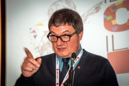Biotecnopolo Siena, Seggiani (CGIL): “Ancora una volta si guarda al dito e non alla luna” Fabio Seggiani al congresso della CGIL