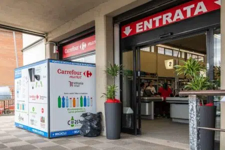 Da Etruria Retail ed ENPA gara di solidarietà per cani e gatti in difficoltà Inaugurazione Carrefour Market Sinalunga
