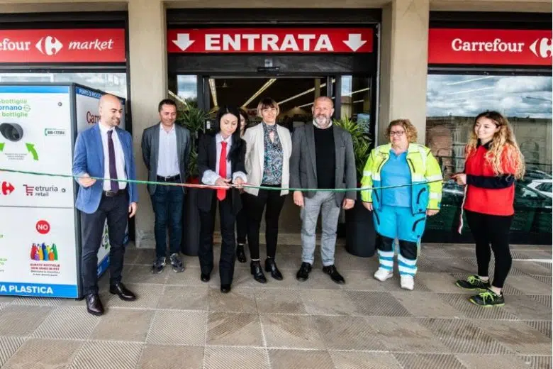 Nuovo look per il Carrefour Market di Sinalunga Inaugurazione Carrefour Market Sinalunga
