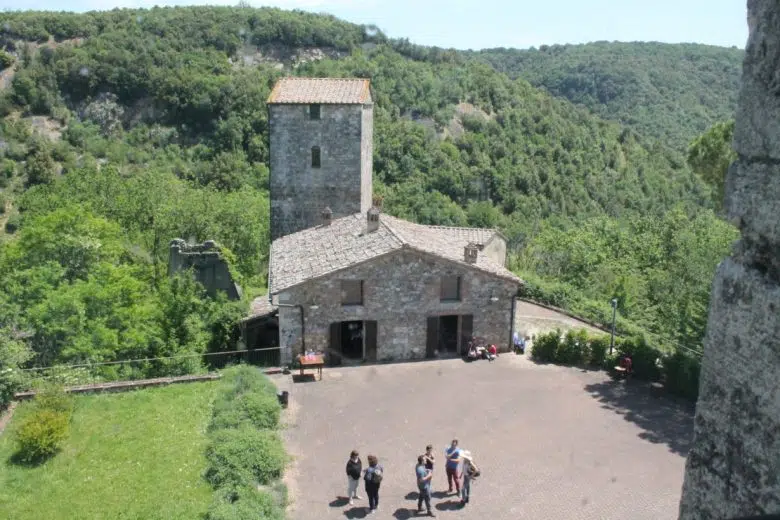 Sovicille d’Estate: musica, teatro e danza animano l’estate del territorio Il castello di Montarrenti a Sovicille
