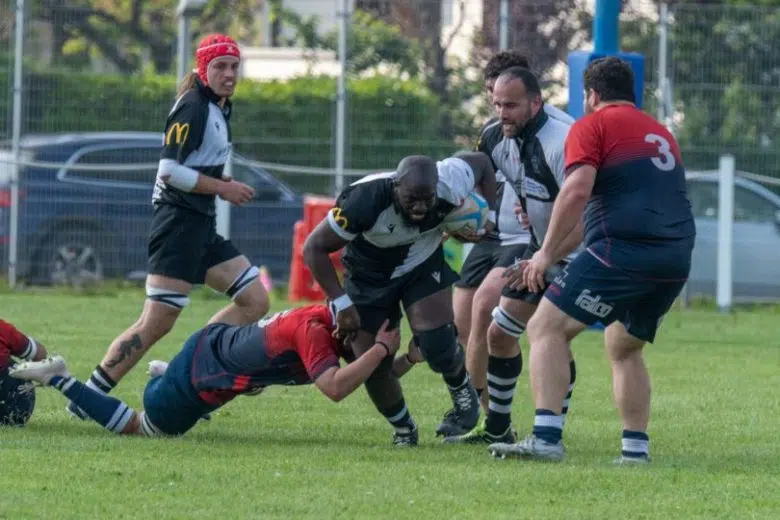 Azione di gioco Imola-Cus Siena Rugby