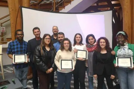 Chianciano Terme, premi agli studenti dell’Istituto “Pellegrino Artusi” Gruppo di studenti e professori dell'Istituto Pellegrino Artusi di Chianciano