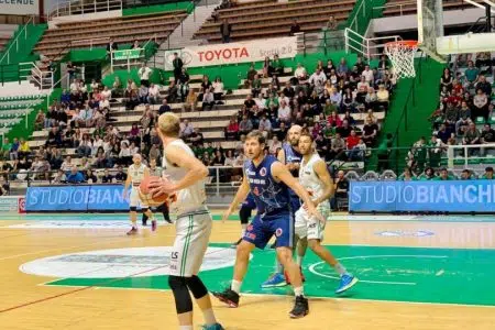 Fase di gioco di Mens Sana Siena-Prato