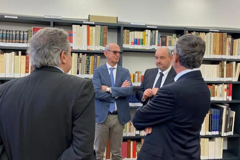 Montalcino, inaugurato l’Ufficio di prossimità Stefano Ciuoffo e Silvio Franceschelli all'inaugurazione dell'Ufficio di prossimità di Montalcino