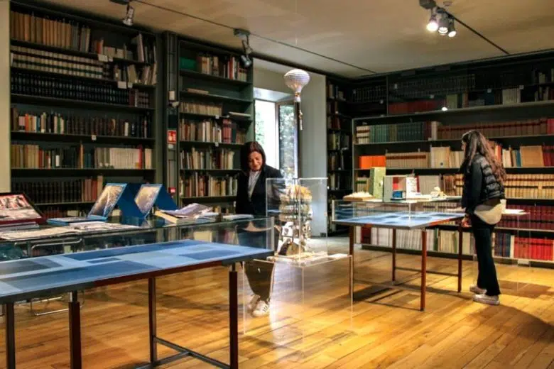 La mostra su Italo Calvino alla biblioteca Briganti di Siena