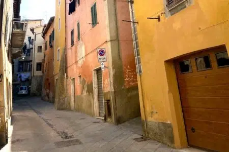 Poggibonsi, lavori riqualificazione vie Gallurì e Frilli e piazza Amendola Via Frilli a Poggibonsi