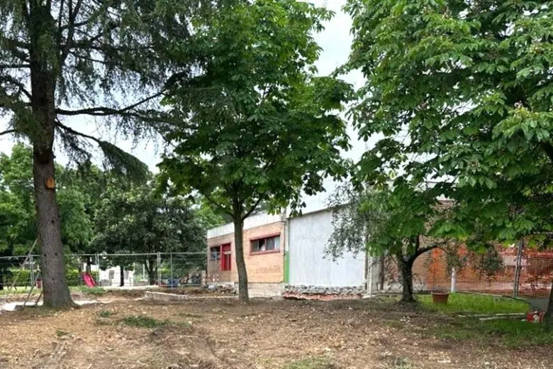 Cantiere lavori alla scuola dell'infanzia di Rapolano Terme