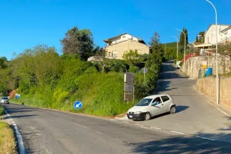 Chiuso per lavori tratto di via dei Castagni a Sant’Albino Tratto di via dei Castagni interessato dalla chiusura