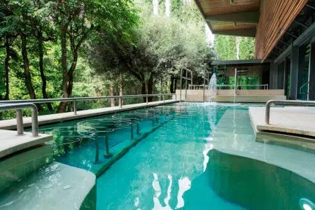 “Terme Sensoriali Tasting Night”, alle Terme di Chianciano Terme di Chianciano piscina esterna