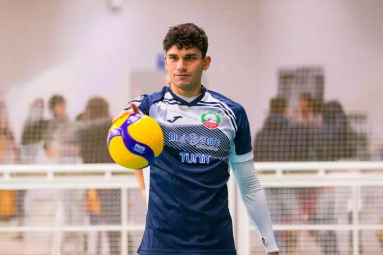 Il palleggiatore Azaria Gonzi torna nella Emma Villas Azaria Gonzi