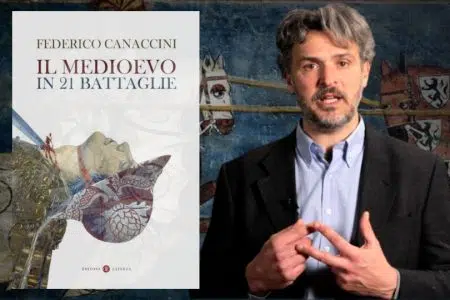 “Il Medioevo in 21 battaglie”, presentazione del libro a Siena Federico Canaccini con la copertina del libro Il Medioevo in 21 battaglie