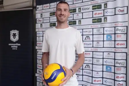 Marco Pierotti nuovo schiacciatore della Emma Villas Volley Siena Marco Pierotti, schiacciatore della Emma Villas Volley Siena