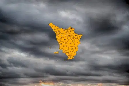 Pioggia e temporali, allerta arancione estesa a tutta la Toscana Allerta meteo codice arancione in tutta la Toscana