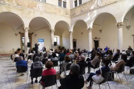 Emporio Letterario di Pienza, domenica 19 novembre edizione “Off” Emporio Letterario a Pienza