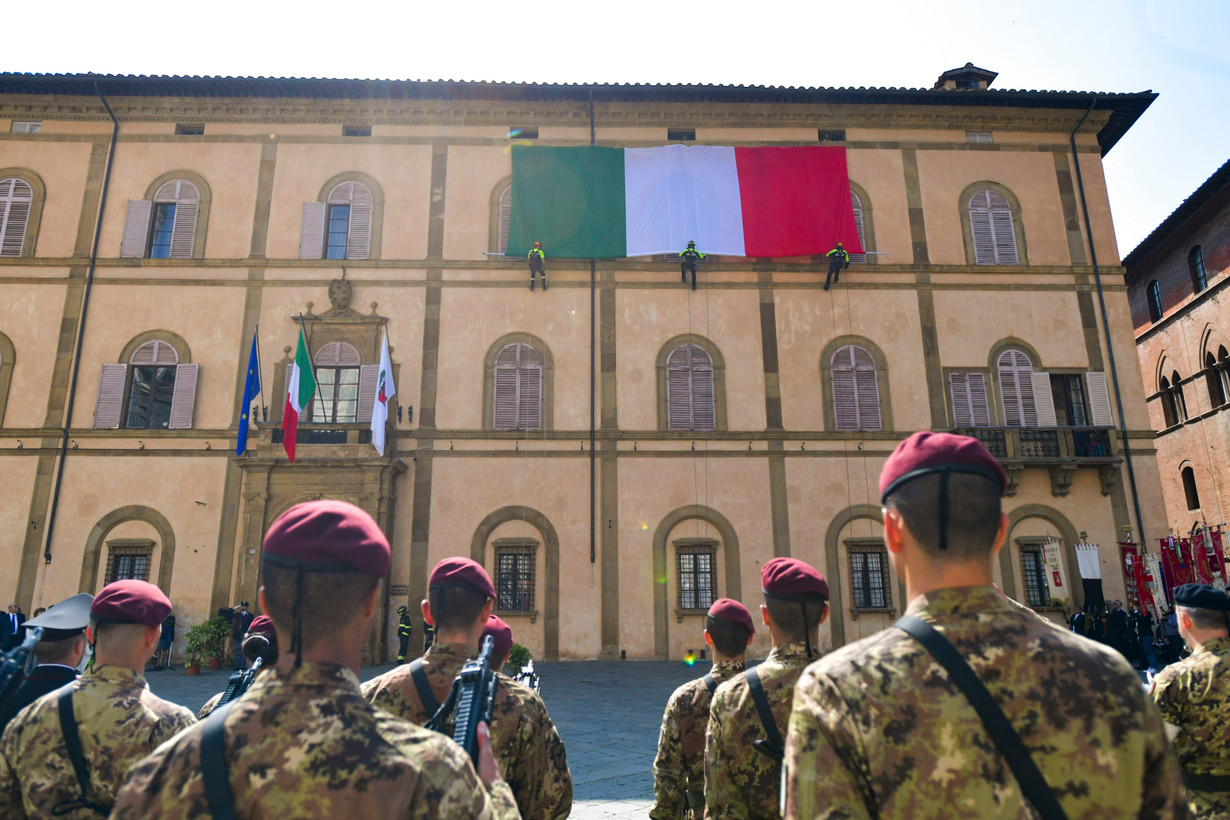 Siena, celebrata la Festa della Repubblica - FOTO
