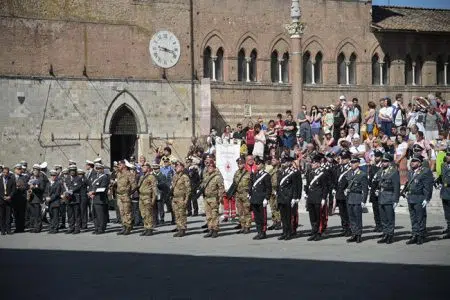 Siena, celebrazione della Festa della Repubblica Siena, Festa della Repubblica in piazza del Duomo
