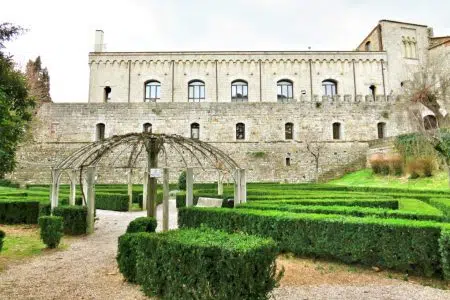 “Il cuore degli artigiani”, mostra mercato alla Fortezza di Montepulciano Giardino interno Fortezza di Montepulciano