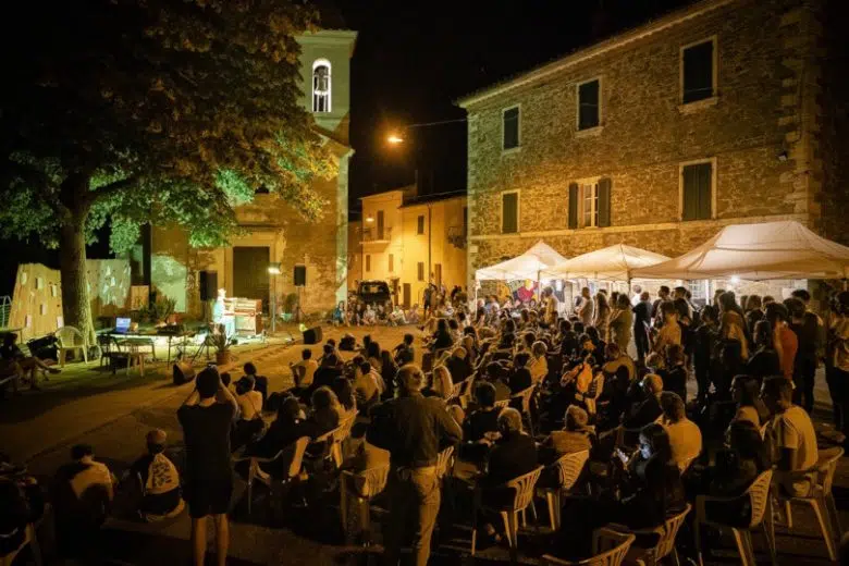 Infiorata di Farnetella, serata