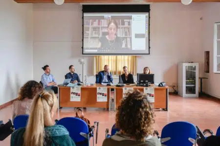 “Nessuno è un’Isola”, a Isola d’Arbia grande festa per tutti i cittadini Presentazione di "Nessuno è un'Isola", relatori
