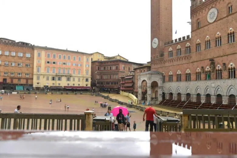 Annullamento terza prova Palio di Siena luglio 2023, Piazza del Campo
