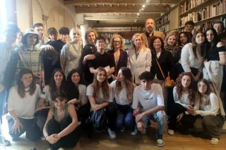 ‘Progetto libri di creazione’, le opere dei ragazzi del Liceo artistico di Siena in mostra al Santa Maria della Scala "Progetto libri di creazione", presentazione al Santa maria della Scala di Siena