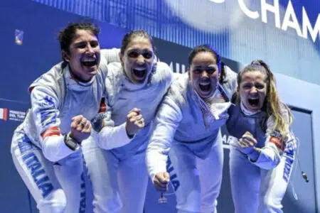 Alice Volpi fa il bis: oro ai Campionati mondiali anche con la Nazionale Alice Volpi con la Nazionale italiana di fioretto ai Campionati mondiali