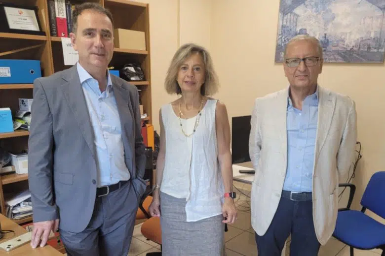 Giuseppe Giordano: “Sede Centrale operativa 118 fondamentale per Siena” Giuseppe Giordano, Simona Dei e Giuseppe Panzardi alla centrale del 118 di Siena