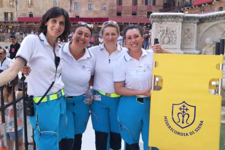 Palio di Siena luglio 2023, volontari Misericordia a Fonte Gaia