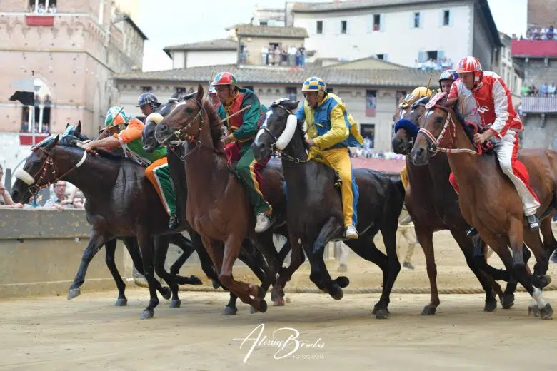 Le sanzioni per il Palio di Siena del 2 luglio 2023 Palio di Siena 2 luglio 2023, mossa