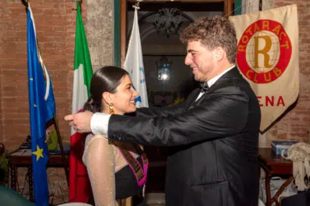 Rotaract Club Siena, Refiela Shoraj nuova presidente Rafiela Shoraj, passaggio consegne al Rotaract Club Siena