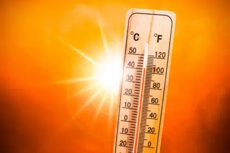 Caldo, a disposizione lo Sportello Sociale del Comune di Siena Termometro caldo estate sole