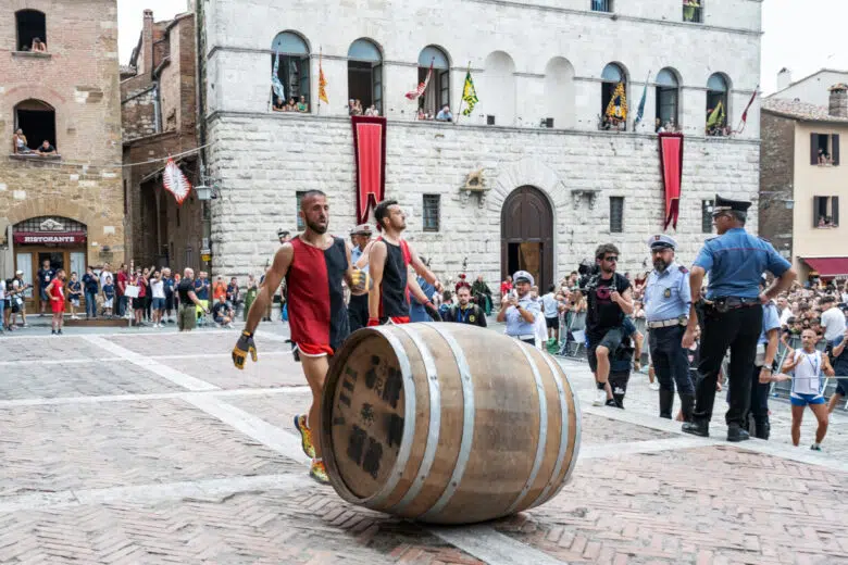 Voltaia vince il Bravìo delle Botti 2023 Bravìo delle Botti 2023, vittoria contrada Voltaia