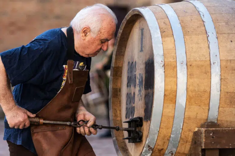 Bravìo delle Botti di Montepulciano, marcatura botte