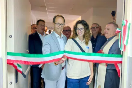 Inaugurato il Centro raccolta sangue di Montalcino Centro raccolta sangue Montalcino, inaugurazione con taglio del nastro