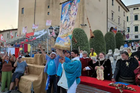 Grande vittoria di San Martino alla Giostra del Saracino di Sarteano Giostra del Saracino 2023 di Sarteano, festeggiamenti vittoria Contrada San Martino
