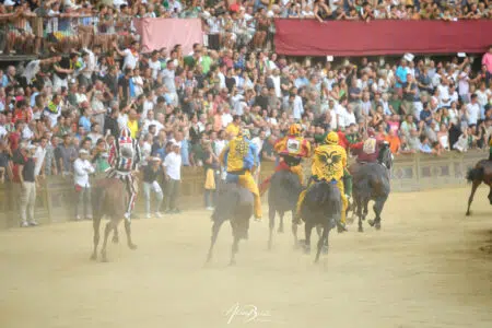Palio di Siena del 2 luglio 2024, firmate le ordinanze del Sindaco