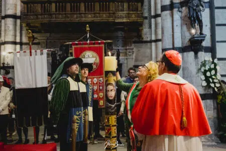 Siena, Festa dell’Assunta 2023: il corteo dei Ceri e dei Censi – FOTO Palio di Siena del 16 agosto 2023, corteo dei Ceri e dei Censi