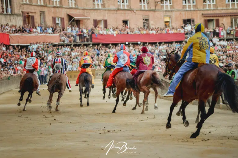 Palio di Siena 16 agosto 2023, prima prova