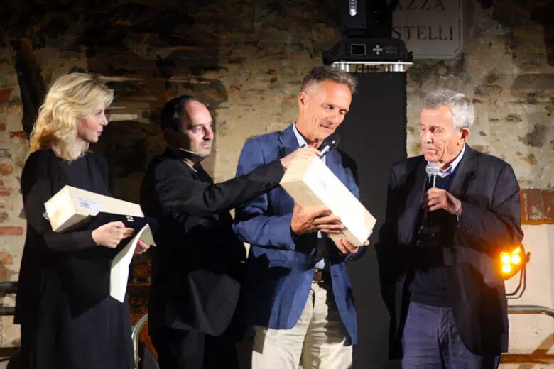 Maurizio Micheli ritira il Premio Stelle dello Spettacolo 2023 a San Gusmè