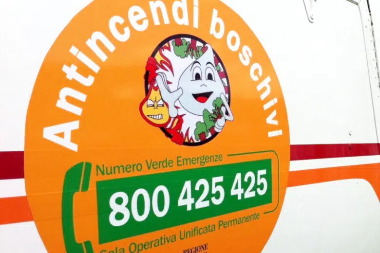 Incendi boschivi, dal 13 giugno stop a fuochi e abbruciamenti su tutto territorio regionale Antincendi boschivi Toscana, furgone