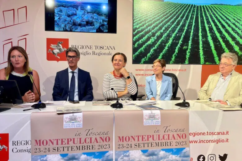 Montepulciano città del libro antico e raro Montepulciano città del libro antico e raro, conferenza stampa di presentazione