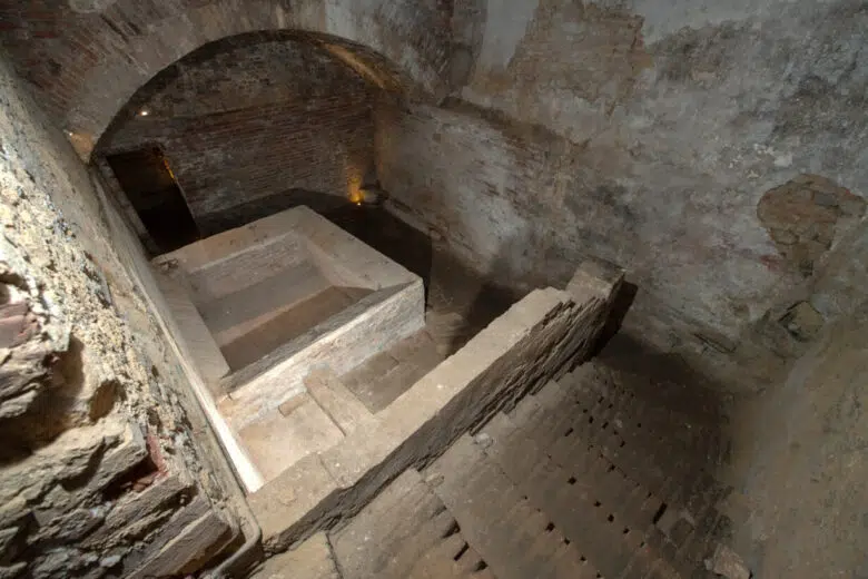 Santa Maria della Scala, alla scoperta dei percorsi dell’acqua Percorsi dell'acqua all'interno del Santa Maria della Scala di Siena