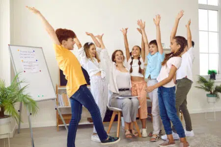 Asl Tse, benessere e salute esperienza di vita nelle scuole Insegnante e bambini a scuola