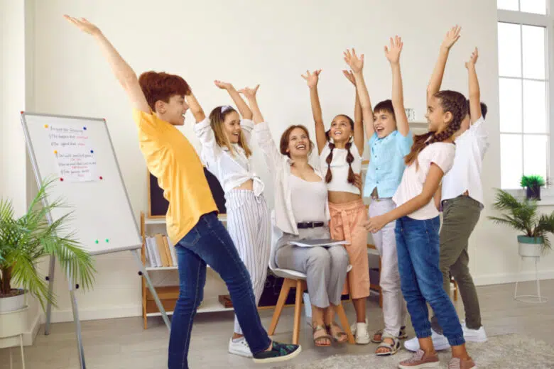 Asl Tse, benessere e salute esperienza di vita nelle scuole Insegnante e bambini a scuola