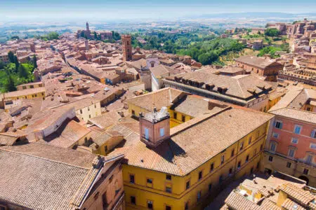 Dall’Università di Siena due borse di studio a studenti palestinesi Panoramica Rettorato dell'Università di Siena